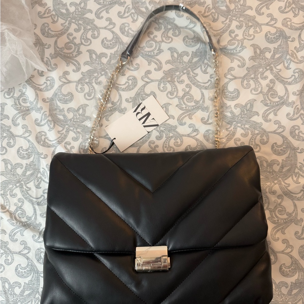 ZARA Black Quilted Chevron Shoulder Bag